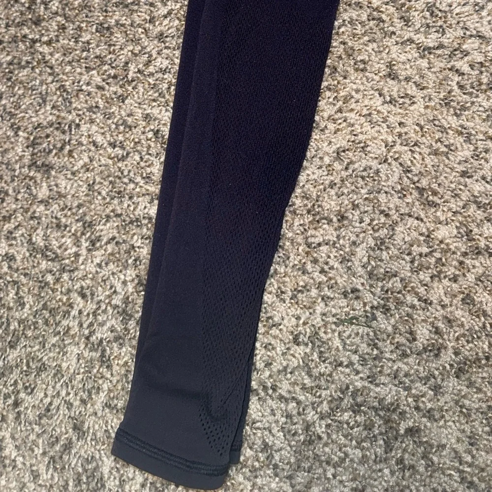 Lululemon Reveal 7/8 Tight size 4